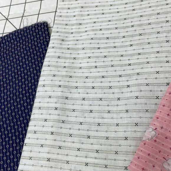 Vintage remnants, cotton & organdy - Picture 3 of 16